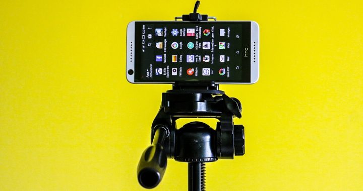 na statywie - smartfon jako kamera do monitoringu