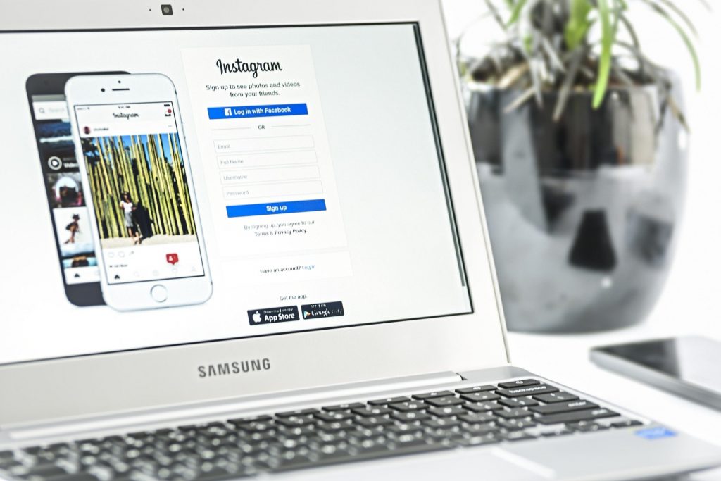 Wrzucając zdjęcie na Instagrama musisz mieć świadomość, że może zostać wykorzystane w niepożądanym przez Ciebie celu (fot. pixabay.com)